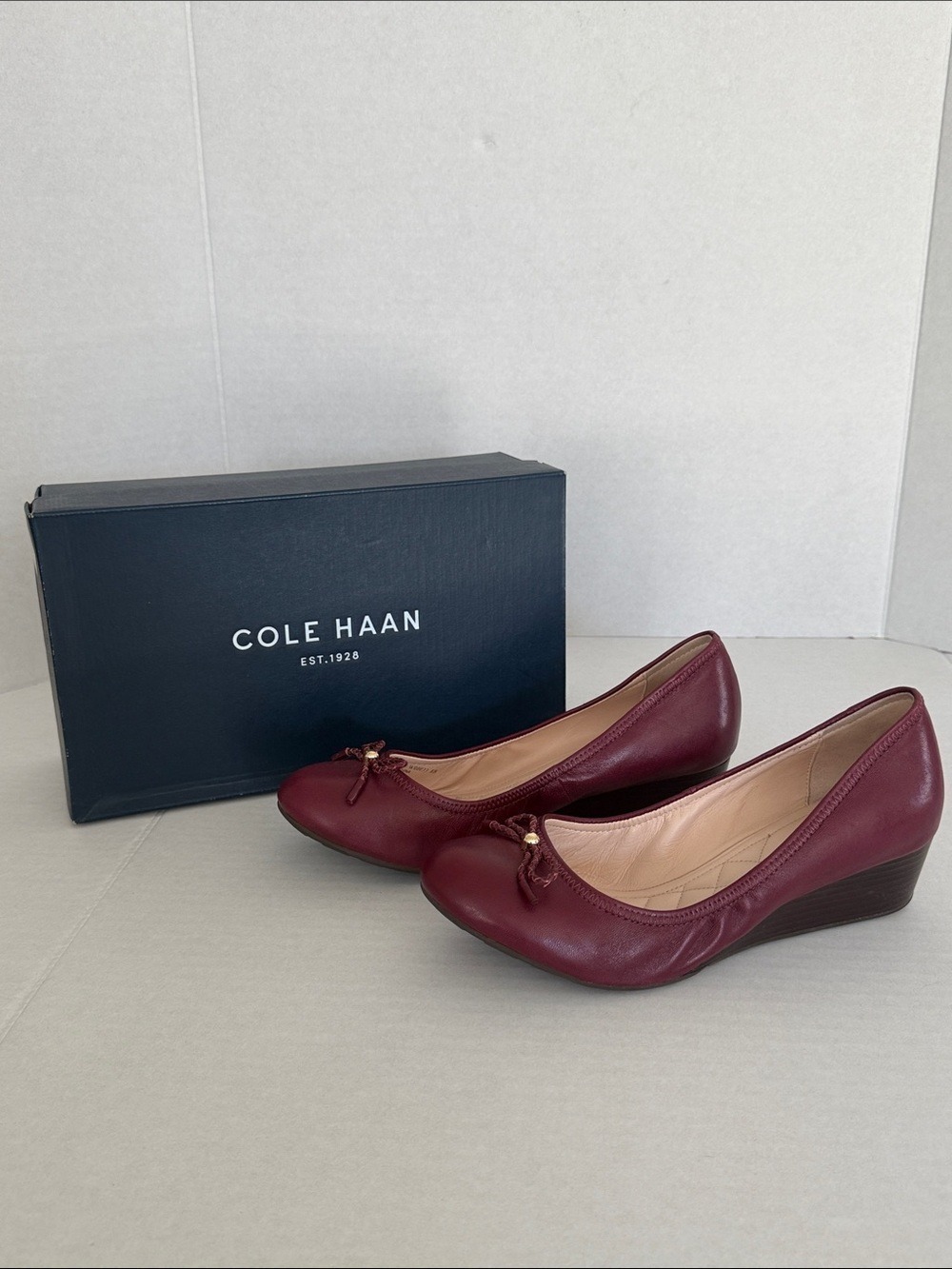 Cole Haan Zinfandel Leather Tali Grand Lace Wedges Bow Quilted Burgundy Sz 8 - Picture 15 of 15